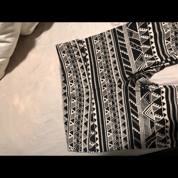 2 Victoria Secret PINK Leggings Size Small - Picture 2 of 4